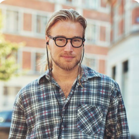 speakers-0-6.jpg speakers-0-6.jpg